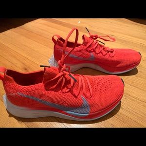 Women’s Size 10 Nike Vaporfly 4% Flyknit